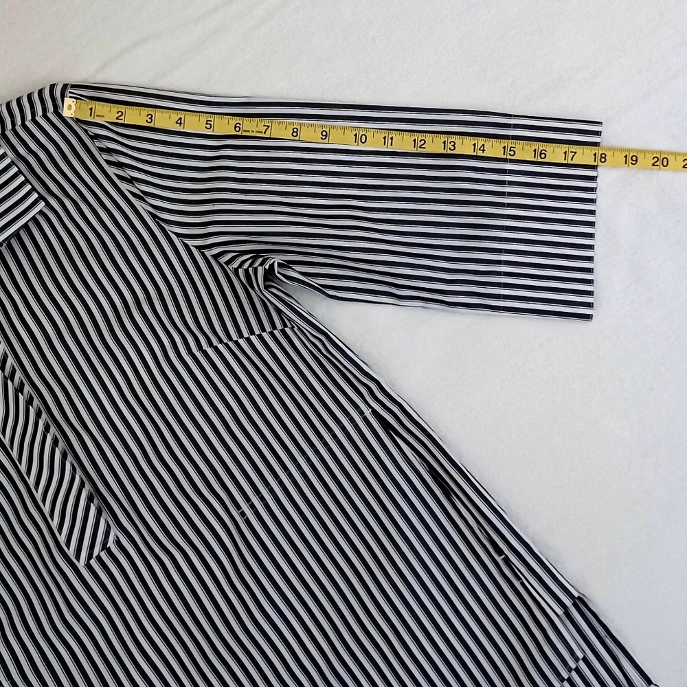 CHICO'S Black & White Striped Shirt, size M - Picture 10 of 13